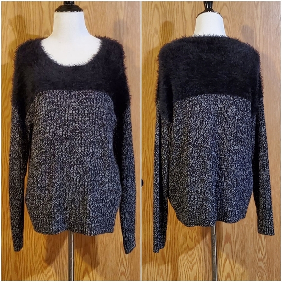 Vince Camuto fuzzy faux fur pullover sweater nylon/acrylic black/white S - Picture 1 of 10